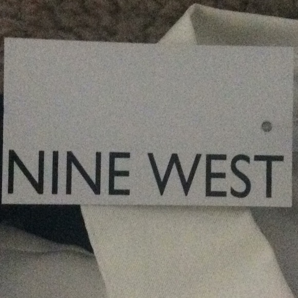 NINEWEST BLOUSE UNDER BLACK DRESS!👗 - Picture 5 of 9